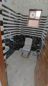 Bathroom Image of 500 Sq.ft 1 RK Builder Floor for rent in Sector 51 Noida for Rs. 17500