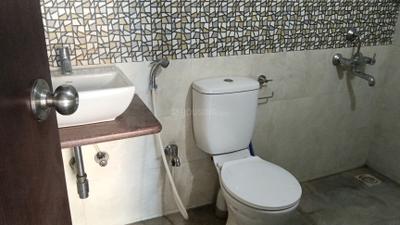 Bathroom Image of 750 Sq.ft 1 BHK Apartment / Flat for sale in Rutu Heights, Kalyan West Kalyan for Rs. 4999999