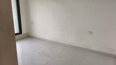 Bedroom Image of 750 Sq.ft 2 BHK Apartment / Flat for rent in Oxford Navrang Crystal, Goregaon West Mumbai for Rs. 65000