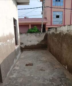 Balcony Image of 2070 Sq.ft 3 BHK Independent House for sale in Krishna Nagar Mathura for Rs. 6300000