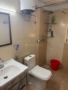 Bathroom Image of 1600 Sq.ft 2 BHK Independent House for rent in Sector 31 Noida for Rs. 28000