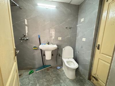 Image of 990 Sq.ft 2 BHK Apartment / Flat for sale in Maxblis White House, Sector 75, Noida for Rs. 12500000