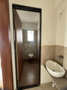 Bathroom Image of 1100 Sq.ft 2 BHK Apartment / Flat for rent in Shreerang Nagar Nashik for Rs. 22000