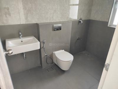 Bathroom Image of 3500 Sq.ft 4 BHK Apartment / Flat for rent in Alembic Kiara, Ram Wadi Vadodara for Rs. 100000