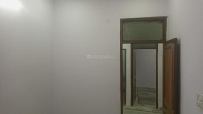 Bedroom Image of 450 Sq.ft 2 BHK Builder Floor for sale in Pitampura New Delhi for Rs. 3300000