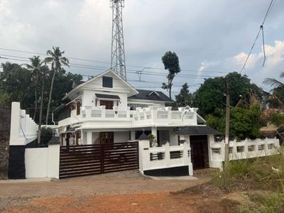 Image of 3100 Sq.ft 4 BHK Independent House for sale in Adoor, Pathanamthitta for Rs. 22500000