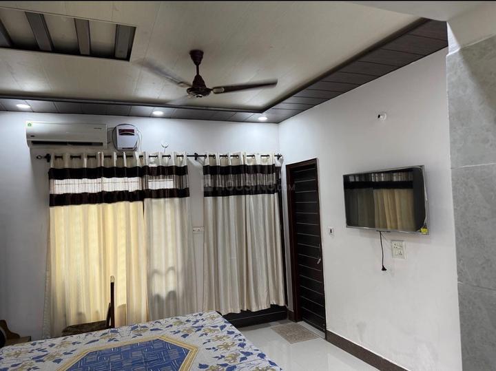 Model Town Bedroom 1