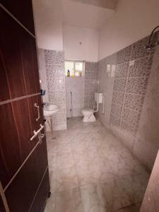 Bathroom Image of 1000 Sq.ft 2 BHK Independent House for rent in Babasaheb Bhim Rao Ambedkar University Lucknow for Rs. 9500