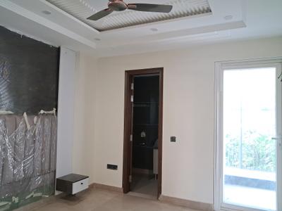 Bedroom Image of 1800 Sq.ft 3 BHK Builder Floor for sale in Paschim Vihar New Delhi for Rs. 37500000