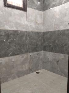 Bedroom Two Image of 815 Sq.ft 2 BHK Apartment / Flat for sale in Shalimar Garden Ghaziabad for Rs. 5560000