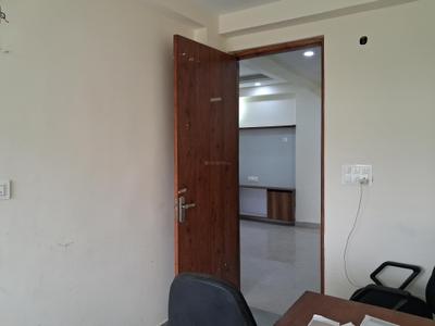 Bedroom Image of 1350 Sq.ft 3 BHK Apartment / Flat for sale in Phase 2 Noida for Rs. 5300000