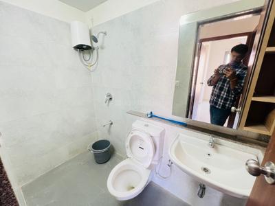 Image of 1250 Sq.ft 2 BHK Apartment / Flat for rent in Adani Aster Phase 1, Vaishno Devi Circle, Ahmedabad for Rs. 25500