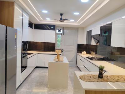 Kitchen Image of 4500 Sq.ft 4 BHK Builder Floor for sale in Adani Luxury Floors, Sector 65 Gurgaon for Rs. 69000000