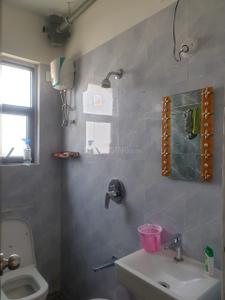 Earth Vintage Bathroom 1