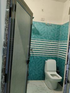 Bathroom Image of 1615 Sq.ft 4.5 BHK Apartment / Flat for sale in Govindpuram Ghaziabad for Rs. 6200000