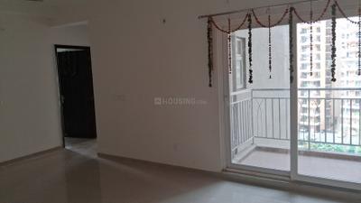 Living Room Image of 1040 Sq.ft 2 BHK Apartment / Flat for rent in Shri Radha Aqua Garden, Noida Extension Greater Noida for Rs. 21000
