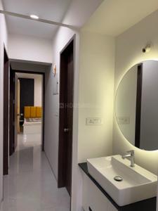 Image of 1350 Sq.ft 2 BHK Apartment / Flat for rent in Clover Watergardens, Kalyani Nagar, Pune for Rs. 55000