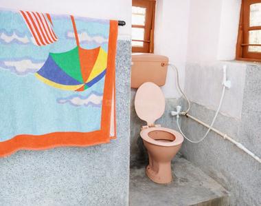 Bathroom Image of Lakshmi Narayan Male Paying Guest &amp; Hostel in Nagerbazar, Kolkata