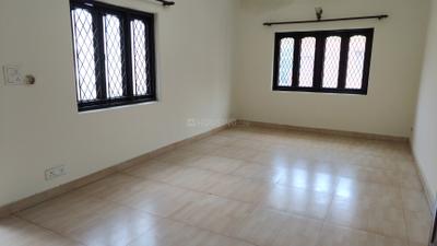 Living Room Image of 1050 Sq.ft 2 BHK Apartment / Flat for sale in DDA Flats Munirka, Munirka New Delhi for Rs. 25500000