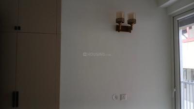 Bedroom Image of 1629 Sq.ft 3 BHK Apartment / Flat for rent in Smartworld Orchard, Sector 61 Gurgaon for Rs. 61000