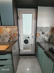 Kitchen Image of 500 Sq.ft 1 BHK Apartment / Flat for sale in Malad West Mumbai for Rs. 14000000
