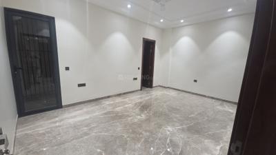 Bedroom Image of 2550 Sq.ft 4 BHK Builder Floor for sale in Rajouri Garden New Delhi for Rs. 56000000