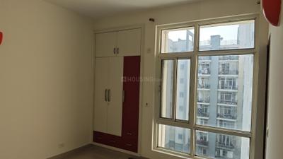 Bedroom Image of 1900 Sq.ft 3 BHK Apartment / Flat for sale in Grand Omaxe, Sector 93B Noida for Rs. 32500000
