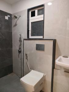 Common Bathroom Image of 910 Sq.ft 2 BHK Apartment / Flat for sale in Ruparel Westsky, Malad West Mumbai for Rs. 17900000