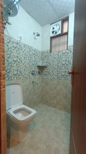 Bathroom Image of 1400 Sq.ft 3 BHK Apartment / Flat for sale in Model Economic Industrial Colony, Sector 18 Gurgaon for Rs. 13100000