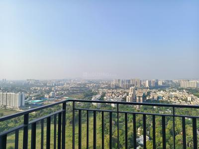 Balcony Image of 980 Sq.ft 2 BHK Apartment / Flat for sale in Amanora Gold Towers, Hadapsar Pune for Rs. 12000000