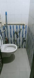 Bathroom Image of 225 Sq.ft 1 RK Apartment / Flat for sale in Jogeshwari West Mumbai for Rs. 6000000