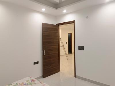 Bedroom Image of 1350 Sq.ft 4 BHK Apartment / Flat for sale in Sector 38 Rohini New Delhi for Rs. 10500000