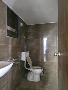 Common Bathroom Image of 725 Sq.ft 1 BHK Apartment / Flat for sale in Mansarovar Pearl Gardens, Vasai West Vasai for Rs. 4850100