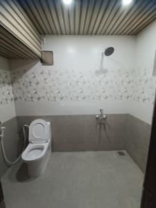 Bathroom Image of 950 Sq.ft 2 BHK Independent House for rent in Karwar Town Karwar for Rs. 15000
