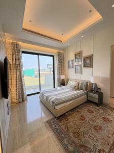 Bedroom Image of 5581 Sq.ft 4 BHK Apartment / Flat for sale in Central Park Flower Valley Bignonia Towers, Sector 33 Sohna for Rs. 85000000