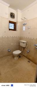 Bathroom Image of 1850 Sq.ft 3 BHK Apartment / Flat for sale in Sector 28 Noida for Rs. 26000000