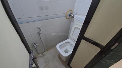 Bathroom Image of 520 Sq.ft 1 BHK Apartment / Flat for rent in Chembur Mumbai for Rs. 39000