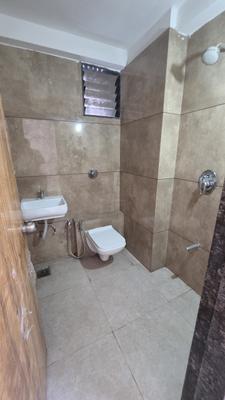 Bathroom Image of 1728 Sq.ft 3 BHK Apartment / Flat for sale in Shree Hari Radhe Parisar, Hathijan Ahmedabad for Rs. 5800000