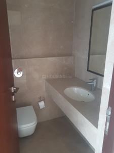 Bathroom Image of 2240 Sq.ft 4 BHK Apartment / Flat for sale in Chembur Mumbai for Rs. 99900000