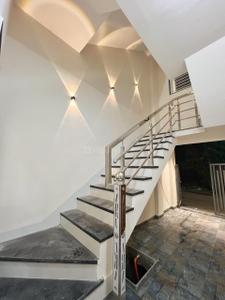 Image of 1400 Sq.ft 2 BHK Apartment / Flat for rent in Geeta Bhawan, Indore for Rs. 23000