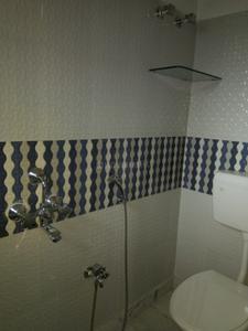 Bathroom Image of 858 Sq.ft 2 BHK Apartment / Flat for rent in Industrial Area Durgapur for Rs. 10000