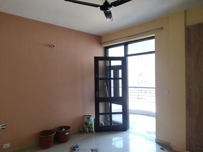 Bedroom Image of 1250 Sq.ft 2 BHK Apartment / Flat for sale in Omaxe Heights, Sector 86 Faridabad for Rs. 11000000