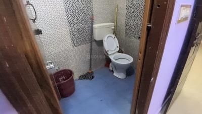 Bathroom Image of 500 Sq.ft 1 BHK Independent House for rent in Koramangala Bengaluru for Rs. 17000