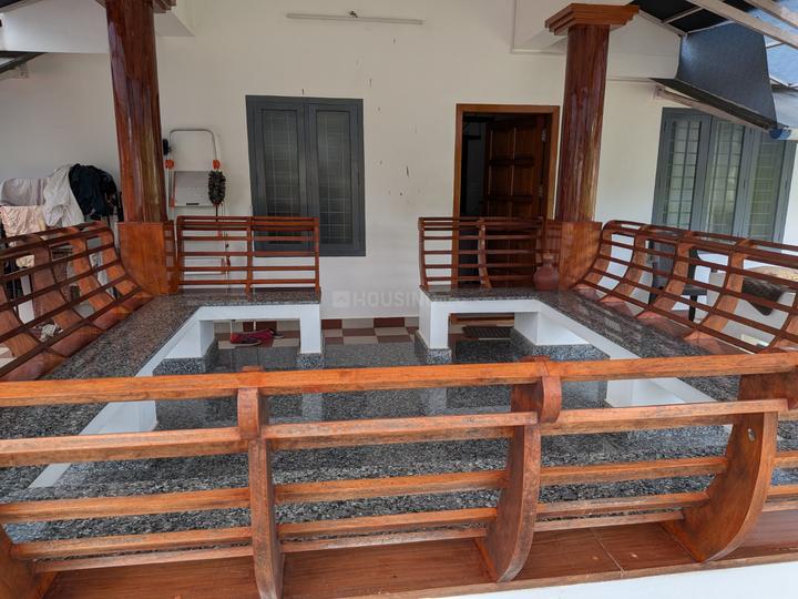 Punnakkamukal Main Image 1