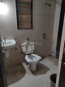 Bathroom Image of 1300 Sq.ft 2 BHK Apartment / Flat for rent in Sardar Ganj Anand for Rs. 12000