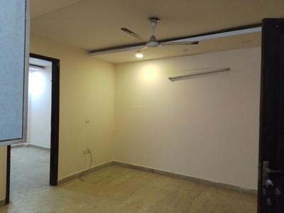 Living Room Image of 900 Sq.ft 2 BHK Builder Floor for rent in Ramesh Nagar New Delhi for Rs. 24000