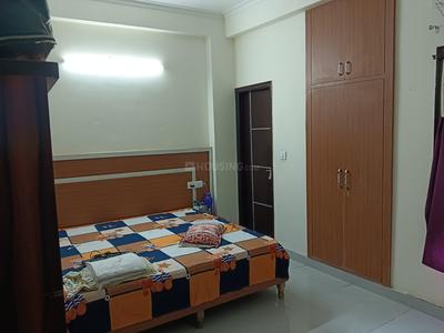 Bedroom Image of Blue Star Girls PG in Sector 63, Noida