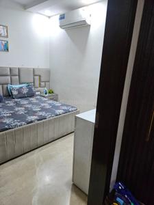 Bedroom Image of 1800 Sq.ft 4 BHK Builder Floor for sale in Model Town New Delhi for Rs. 25900000