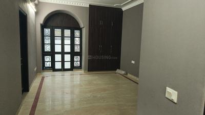 Bedroom Image of 5500 Sq.ft 6 BHK Independent House for rent in New Friends Colony New Delhi for Rs. 700000