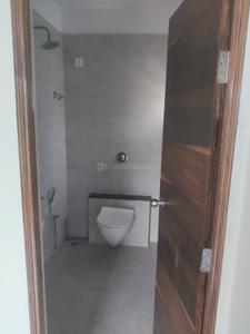 Bathroom Image of 1200 Sq.ft 2 BHK Apartment / Flat for rent in Gandhi Arcadia, Bajaj Nagar Nagpur for Rs. 25000
